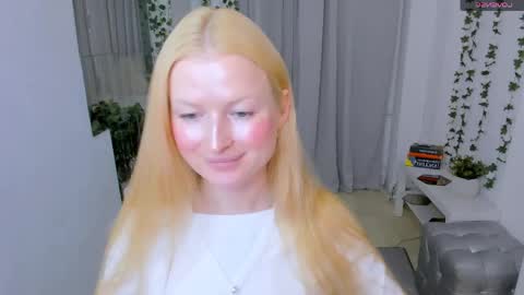 Laly online show from May 27, 2026, 11:07 am