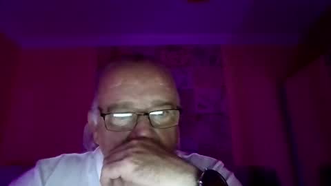 lamabama online show from September 18, 2025, 10:12 pm