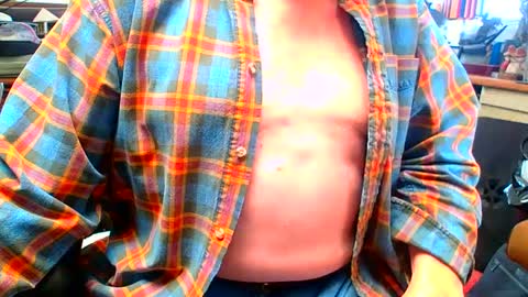 lamarbrazil online show from February 6, 2025, 7:40 pm