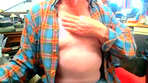 lamarbrazil online show from February 20, 2025, 10:37 pm