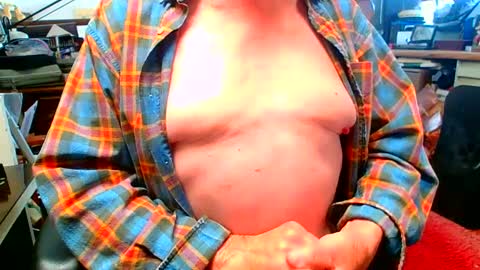 lamarbrazil online show from March 6, 2025, 8:59 pm