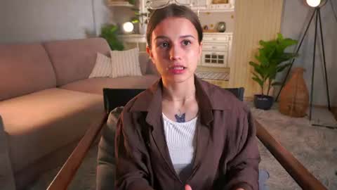 Emily online show from July 2, 2026, 3:06 am