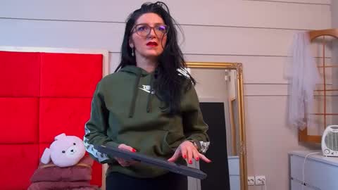 Snapshot of lana_banner chatting on February 7, 2026, 7:01 am LanaBanner online show from February 7, 2026, 7:01 am