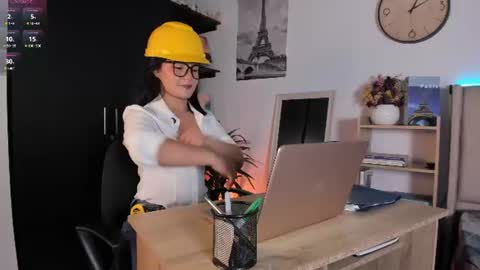 Snapshot of lana_beket_ chatting on July 10, 2026, 7:05 pm Lana online show from July 10, 2026, 7:05 pm