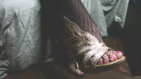 lana_legs53 online show from September 21, 2025, 9:11 am