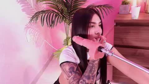 LANA online show from November 20, 2025, 4:12 am