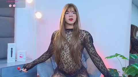 valentino moon online show from April 2, 2026, 12:30 am