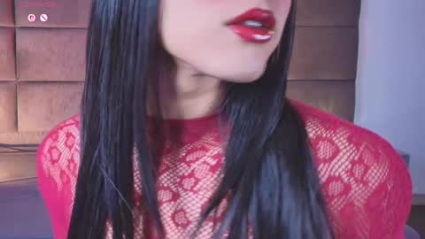 valentino moon online show from June 2, 2026, 1:51 am