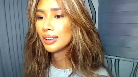 Snapshot of lanadel_hilton chatting on February 2, 2025, 12:57 pm Lana online show from February 2, 2025, 12:57 pm