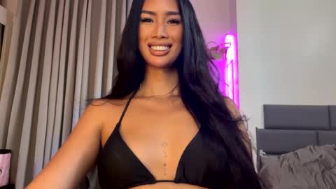 Snapshot of lanadel_hilton chatting on March 12, 2025, 4:41 am Lana online show from March 12, 2025, 4:41 am