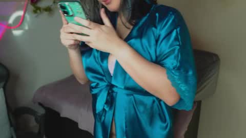 lanaherondale_ online show from April 6, 2026, 3:48 am