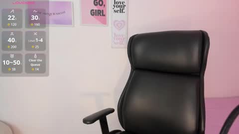 Snapshot of lanajones_ chatting on February 3, 2026, 1:05 pm LanaJones online show from February 3, 2026, 1:05 pm