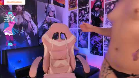 LanaKyutt666 online show from January 17, 2026, 12:54 pm