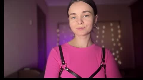 Lana online show from September 8, 2025, 11:37 pm