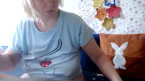 Snapshot of lanalovelyqueen chatting on June 15, 2026, 7:43 am LovelyQueen online show from June 15, 2026, 7:43 am