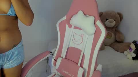 Lana  online show from February 13, 2025, 5:05 am