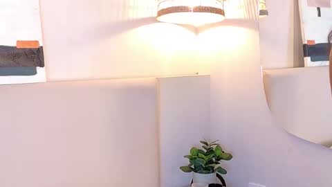 Lana online show from November 22, 2025, 8:08 pm