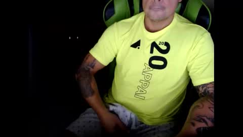 Snapshot of landaw chatting on May 27, 2026, 11:29 am Landaw online show from May 27, 2026, 11:29 am