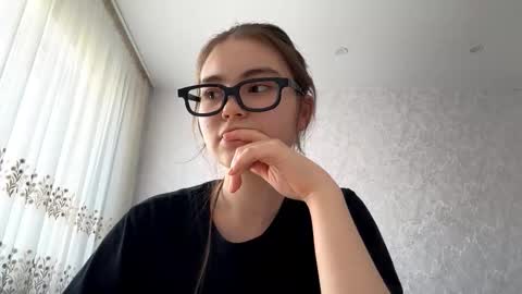 Snapshot of lanihadland chatting on March 17, 2026, 5:11 am Alice online show from March 17, 2026, 5:11 am