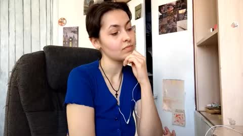 Mia online show from March 10, 2026, 6:29 am