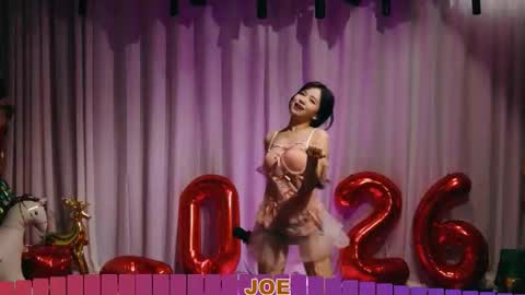 lankwaifong_cindy online show from February 6, 2026, 5:23 am