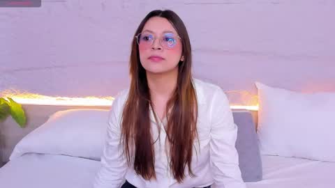 Lanna online show from January 19, 2026, 11:36 am