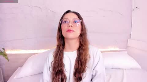 Lanna online show from February 25, 2026, 11:42 am