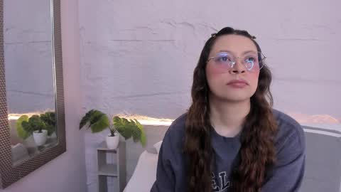 Lanna online show from March 26, 2026, 11:38 am