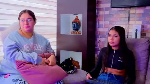 lanna_as online show from February 16, 2026, 1:40 pm