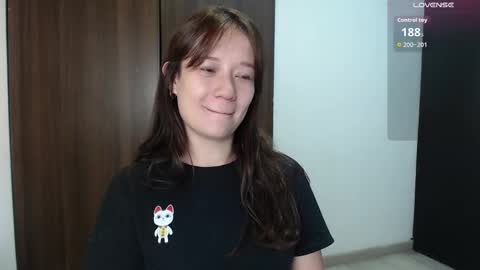 Snapshot of lanna_mills chatting on February 3, 2026, 2:33 pm Lanna online show from February 3, 2026, 2:33 pm