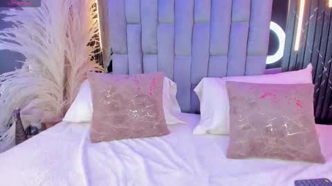 Lana Fox online show from March 19, 2026, 4:27 am