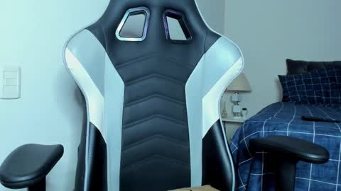 Lanna online show from February 11, 2025, 1:41 am