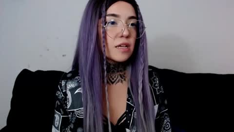 Snapshot of lannie_gonzales chatting on January 19, 2025, 7:04 pm LANNIE   online show from January 19, 2025, 7:04 pm