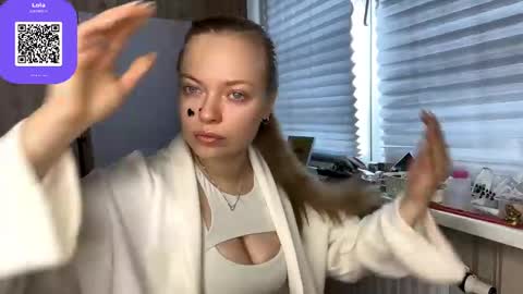 Snapshot of lanniecastellow chatting on April 12, 2026, 9:03 am Hello My name is Lola online show from April 12, 2026, 9:03 am