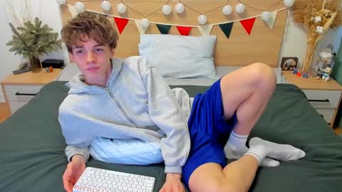 Fandi online show from February 1, 2025, 10:05 am