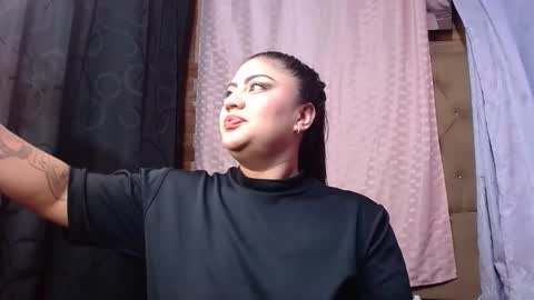 Snapshot of lapeligrosa_ chatting on January 8, 2025, 11:21 am lapeligrosa_ online show from January 8, 2025, 11:21 am