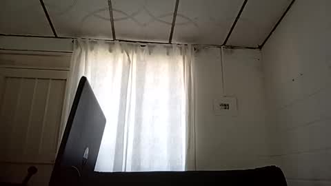 lapeligrosa_ online show from March 20, 2026, 1:16 pm