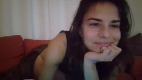 Snapshot of lapetitelaura chatting on February 28, 2025, 8:39 pm Lau Petite online show from February 28, 2025, 8:39 pm