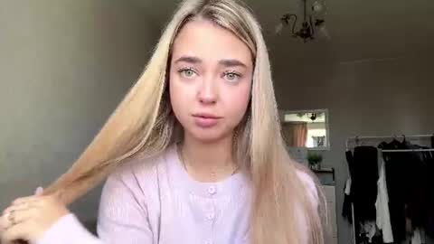 Snapshot of laquandalevie chatting on July 10, 2026, 7:56 am Nora online show from July 10, 2026, 7:56 am