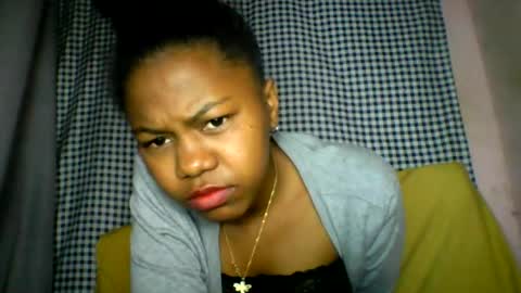 Snapshot of lara_belle chatting on July 20, 2026, 4:27 am lara_belle online show from July 20, 2026, 4:27 am