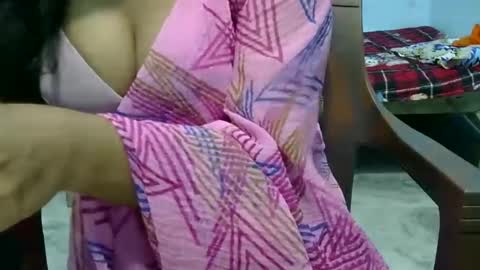 Anshika rai online show from September 15, 2025, 6:19 pm