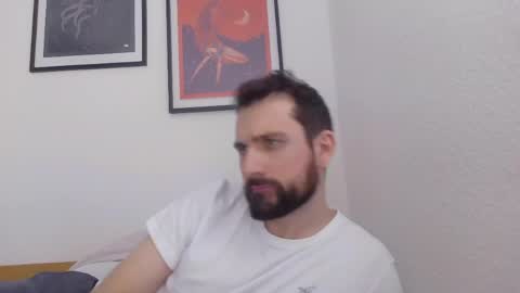 laraaan online show from March 27, 2026, 12:05 pm