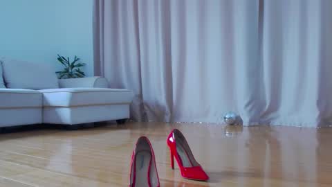 LaraKanes online show from February 25, 2026, 11:31 am