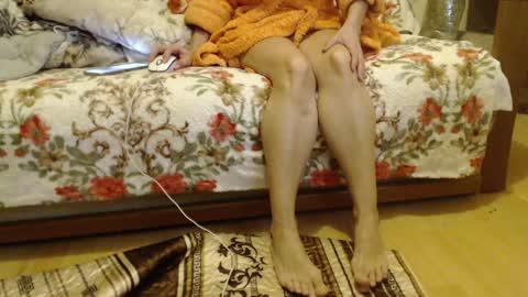 laralhotr online show from January 6, 2025, 5:06 pm