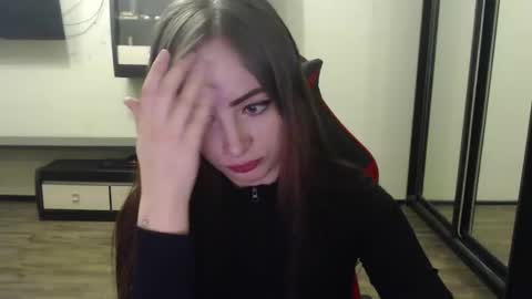 Snapshot of laralianna chatting on February 28, 2025, 5:26 pm Laralianna online show from February 28, 2025, 5:26 pm