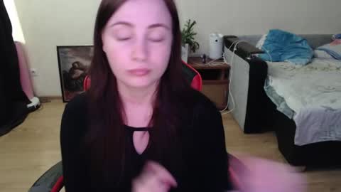 Snapshot of laralianna chatting on June 15, 2026, 11:56 am Laralianna online show from June 15, 2026, 11:56 am