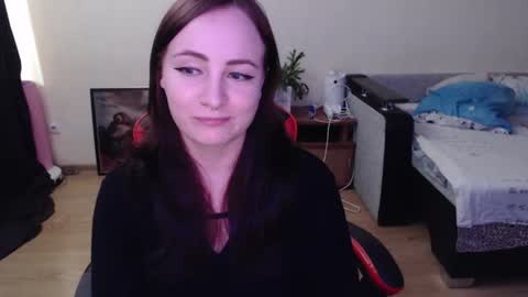 Snapshot of laralianna chatting on June 16, 2026, 10:18 am Laralianna online show from June 16, 2026, 10:18 am