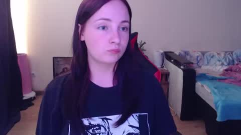 Laralianna online show from June 27, 2026, 5:07 pm