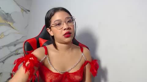 laralmanza online show from March 4, 2026, 2:45 pm