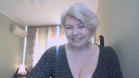 laramrs online show from March 22, 2026, 7:56 am